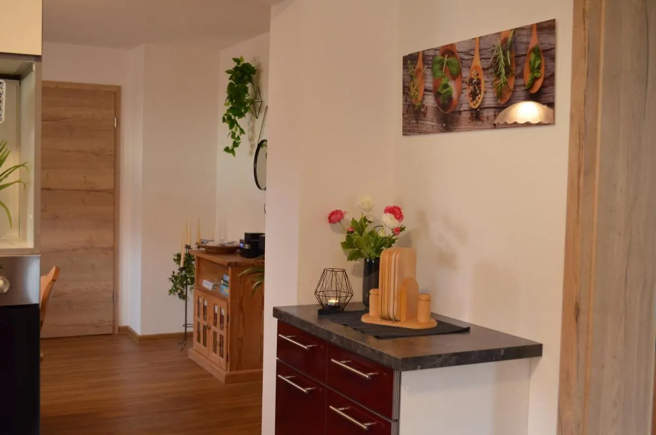 Apartment Vier-Zimmer-Wohnung Mit Garten Zwischen Salzburg Und Koenigssee Ainring Germany