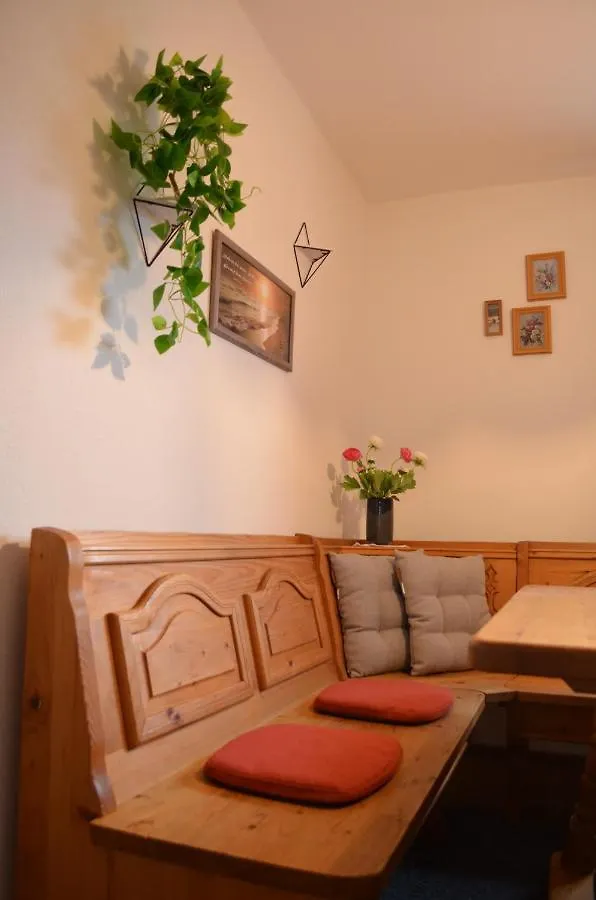 Vier-Zimmer-Wohnung Mit Garten Zwischen Salzburg Und Koenigssee Ainring