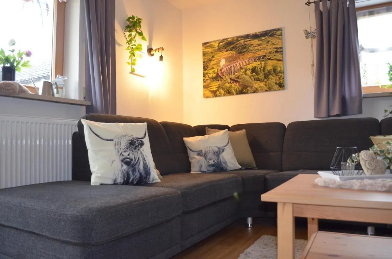 Apartment Vier-Zimmer-Wohnung Mit Garten Zwischen Salzburg Und Koenigssee Ainring