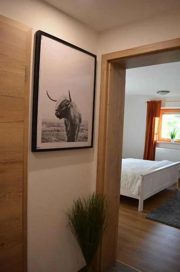 Vier-Zimmer-Wohnung Mit Garten Zwischen Salzburg Und Koenigssee Ainring Apartment